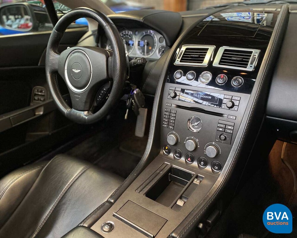 Aston Martin V8 Vantage Cabrio 4.3 V8 385hp 2007, ZR-559-Z.