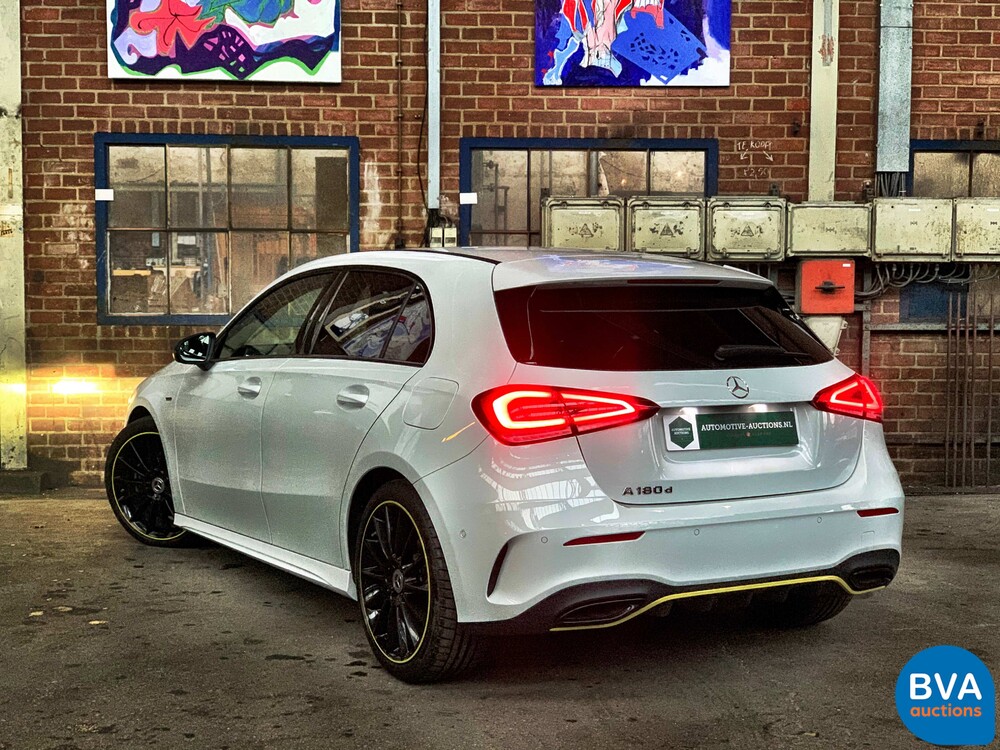 Mercedes-Benz A180d A-Klasse AMG EDITION-1 2018 NACHT -Garantie.
