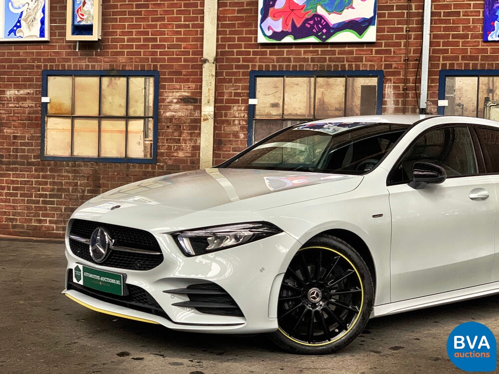 Mercedes-Benz A180d A-Klasse AMG EDITION-1 2018 NACHT -Garantie.