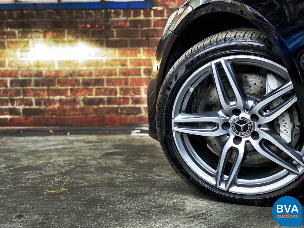 Mercedes-Benz E300 AMG Coupé E-Klasse 2018 245PS Garantie.