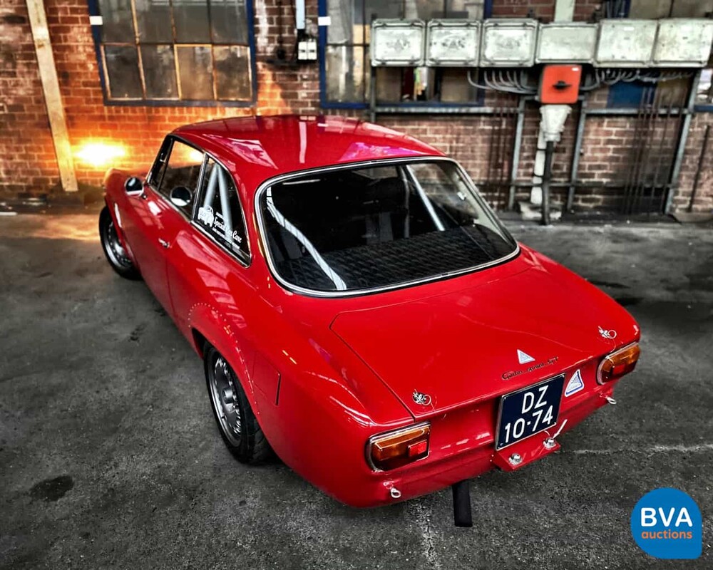 Alfa Romeo GT 1300 Junior 1971, DZ-10-74.