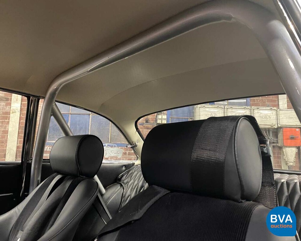 Alfa Romeo GT 1300 Junior 1971, DZ-10-74.