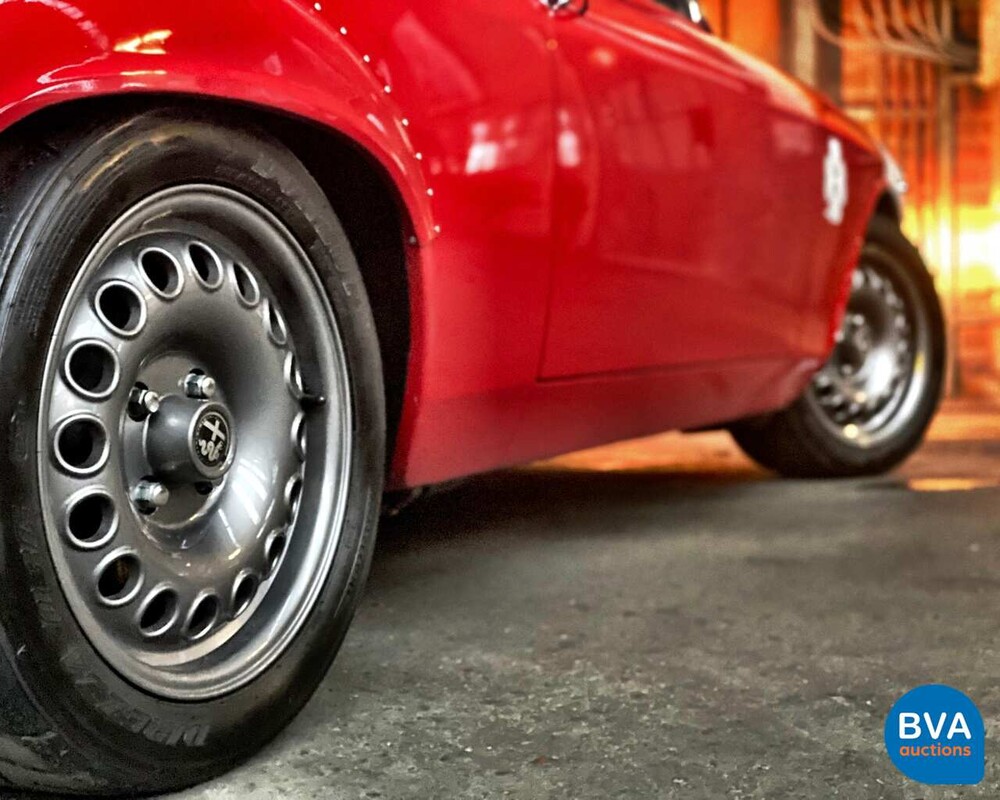 Alfa Romeo GT 1300 Junior 1971, DZ-10-74.