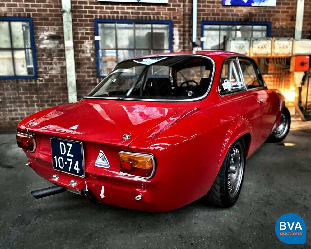 Alfa Romeo GT 1300 Junior 1971, DZ-10-74.