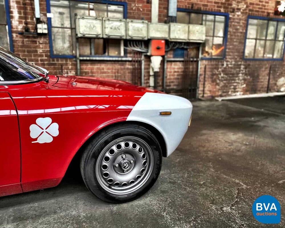 Alfa Romeo GT 1300 Junior 1971, DZ-10-74.