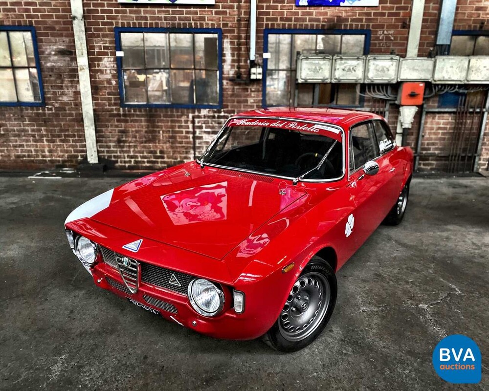 Alfa Romeo GT 1300 Junior 1971, DZ-10-74.