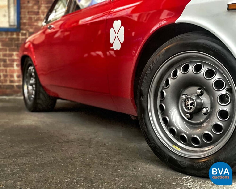 Alfa Romeo GT 1300 Junior 1971, DZ-10-74.