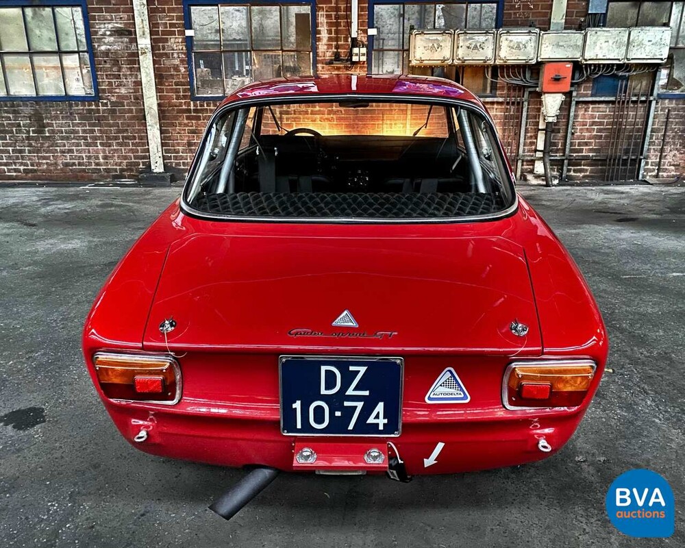 Alfa Romeo GT 1300 Junior 1971, DZ-10-74.
