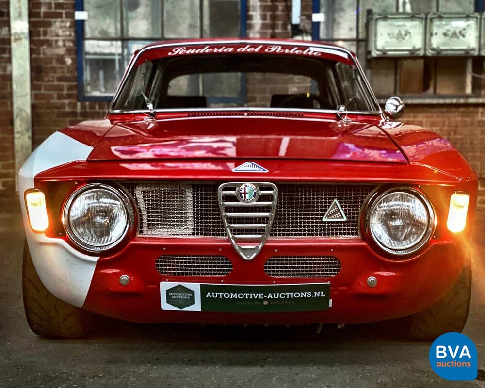 Alfa Romeo GT 1300 Junior 1971, DZ-10-74.