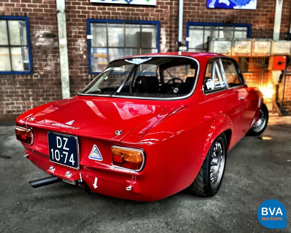 Alfa Romeo GT 1300 Junior 1971, DZ-10-74.