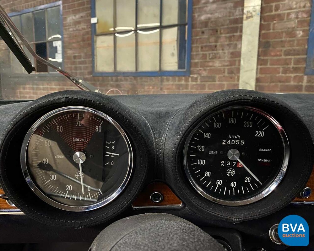 Alfa Romeo GT 1300 Junior 1971, DZ-10-74.