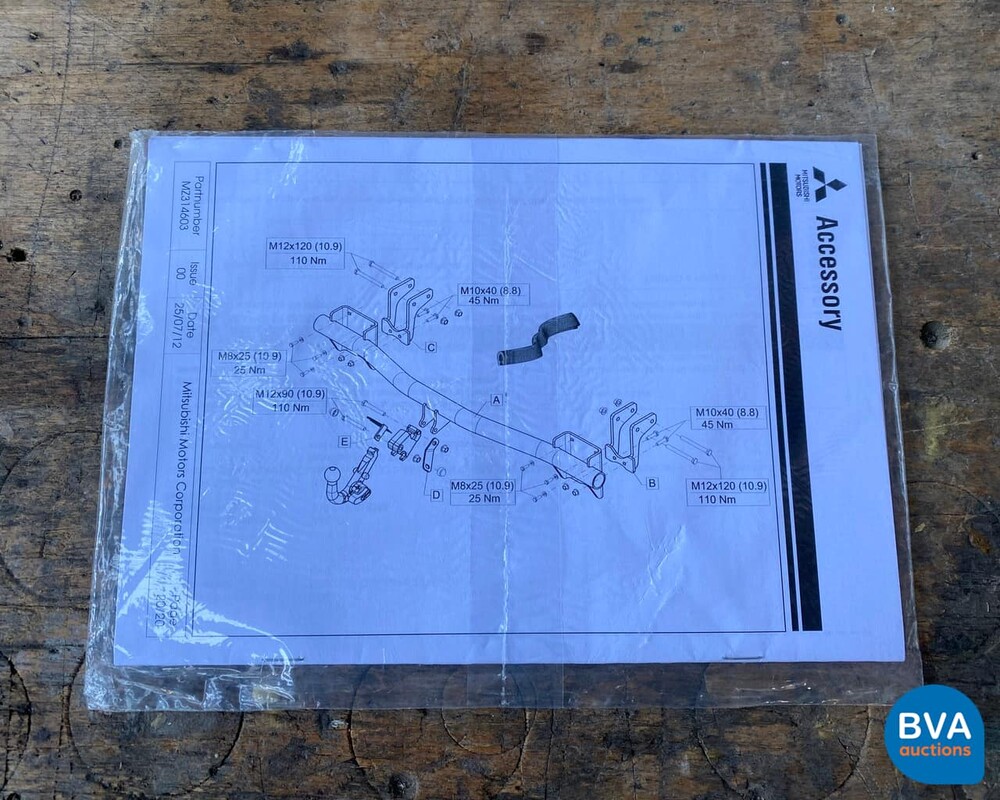 Mitsubishi Outlander PHEV Instyle 2014, 1-XVN-61.