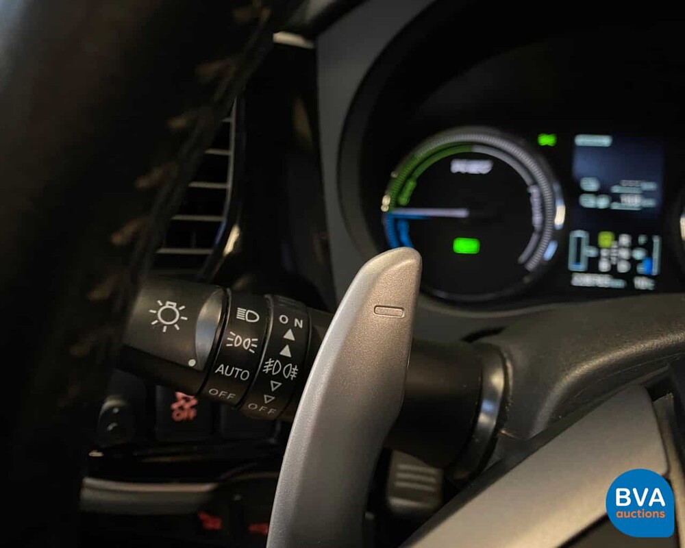 Mitsubishi Outlander PHEV Instyle 2014, 1-XVN-61.