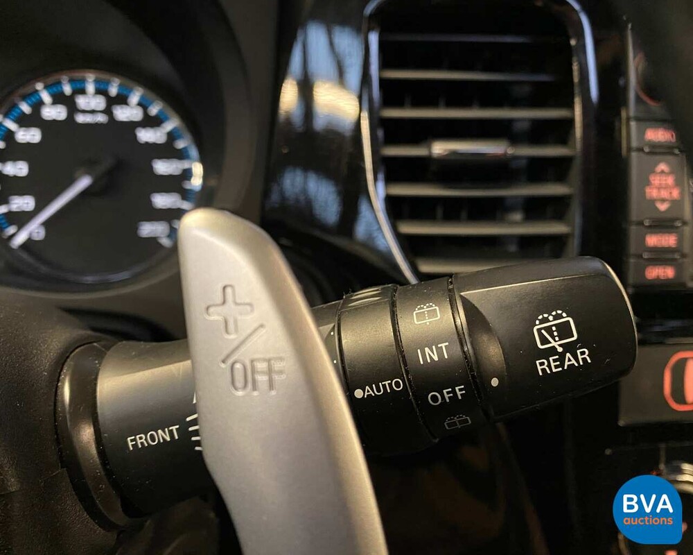 Mitsubishi Outlander PHEV Instyle 2014, 1-XVN-61.