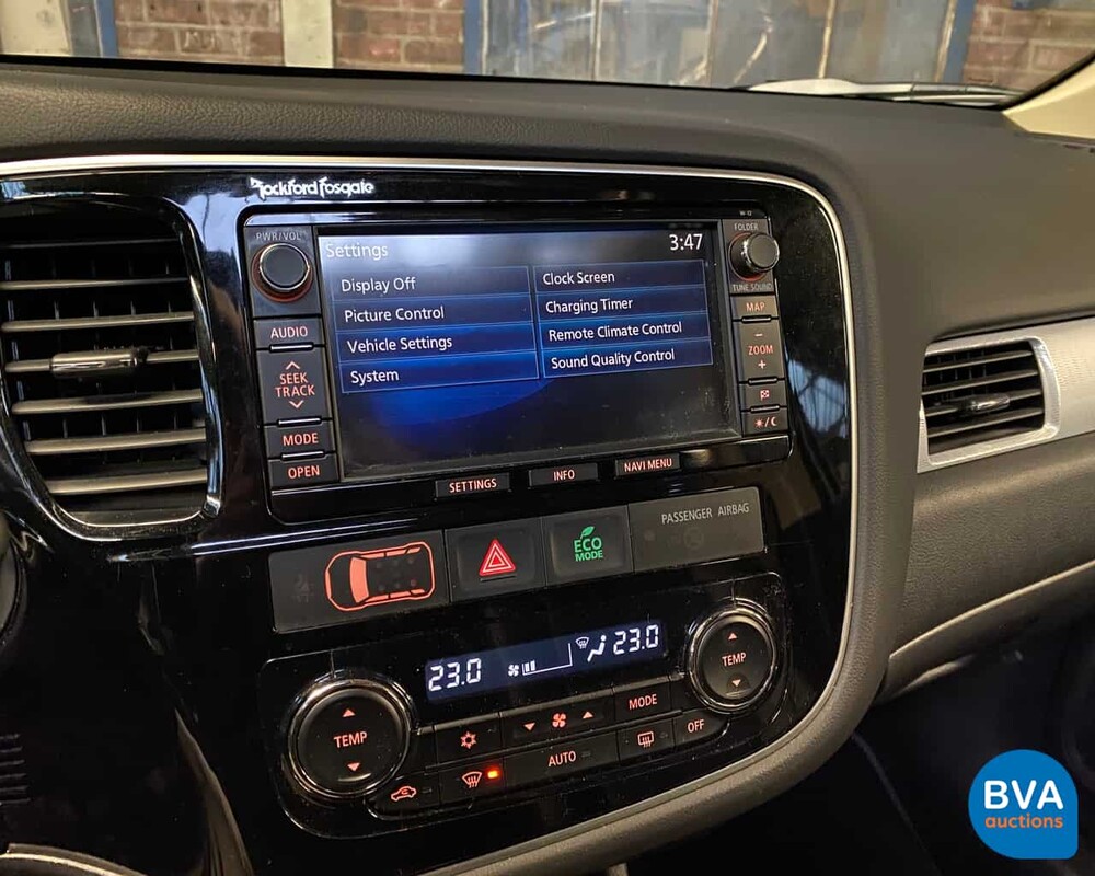 Mitsubishi Outlander PHEV Instyle 2014, 1-XVN-61.