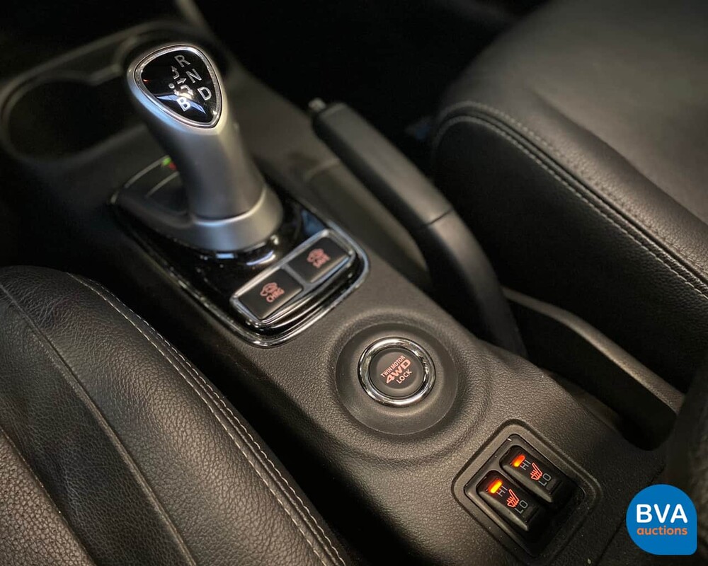 Mitsubishi Outlander PHEV Instyle 2014, 1-XVN-61.