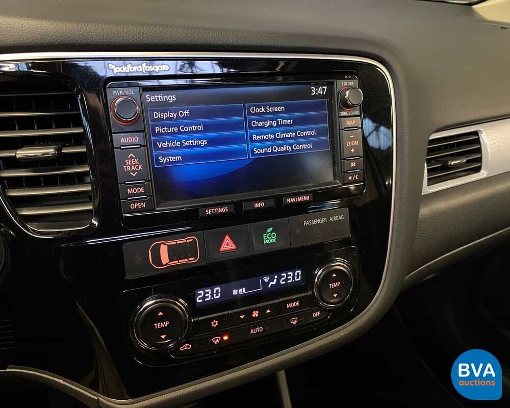 Mitsubishi Outlander PHEV Instyle 2014, 1-XVN-61.