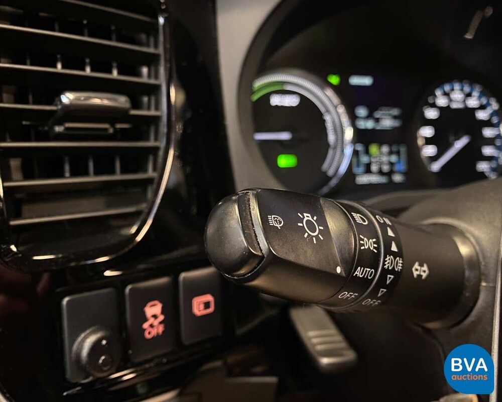 Mitsubishi Outlander PHEV Instyle 2014, 1-XVN-61.