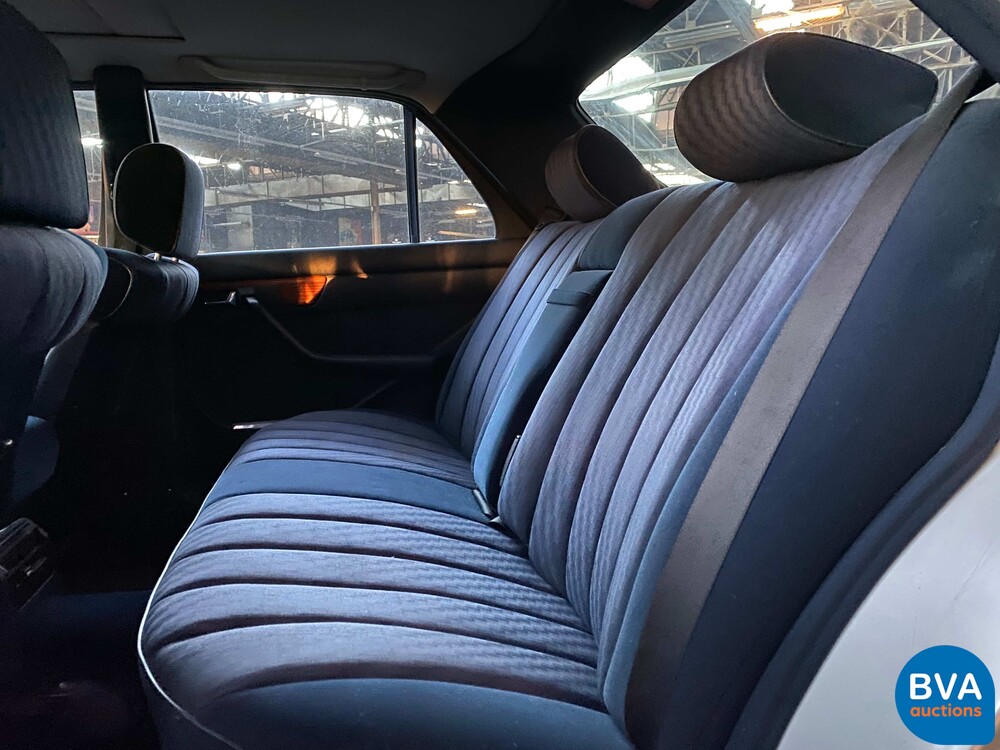 Mercedes-Benz 300SE S-Klasse W126 1986, 38-LVS-1.