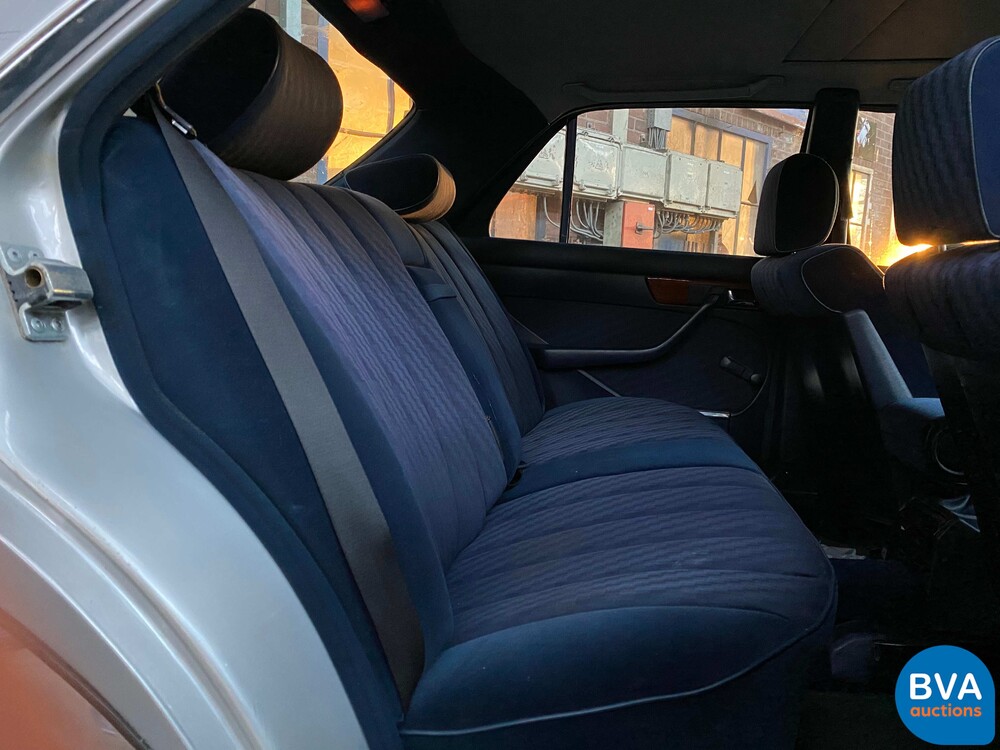 Mercedes-Benz 300SE S-Klasse W126 1986, 38-LVS-1.