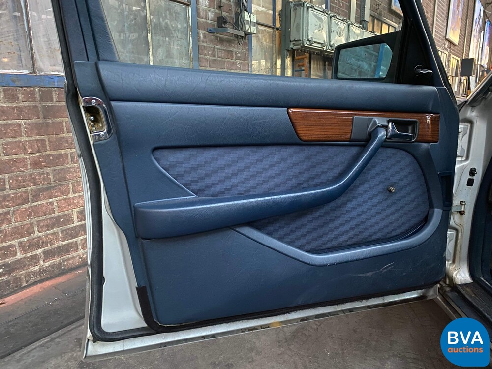 Mercedes-Benz 300SE S-Klasse W126 1986, 38-LVS-1.