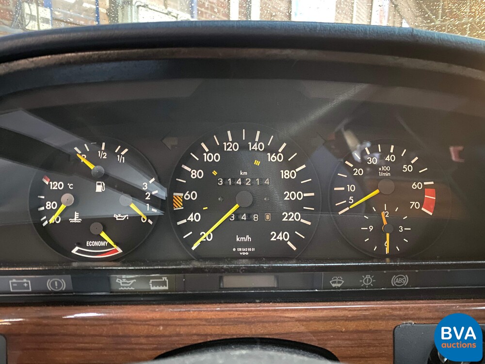 Mercedes-Benz 300SE S-Klasse W126 1986, 38-LVS-1.