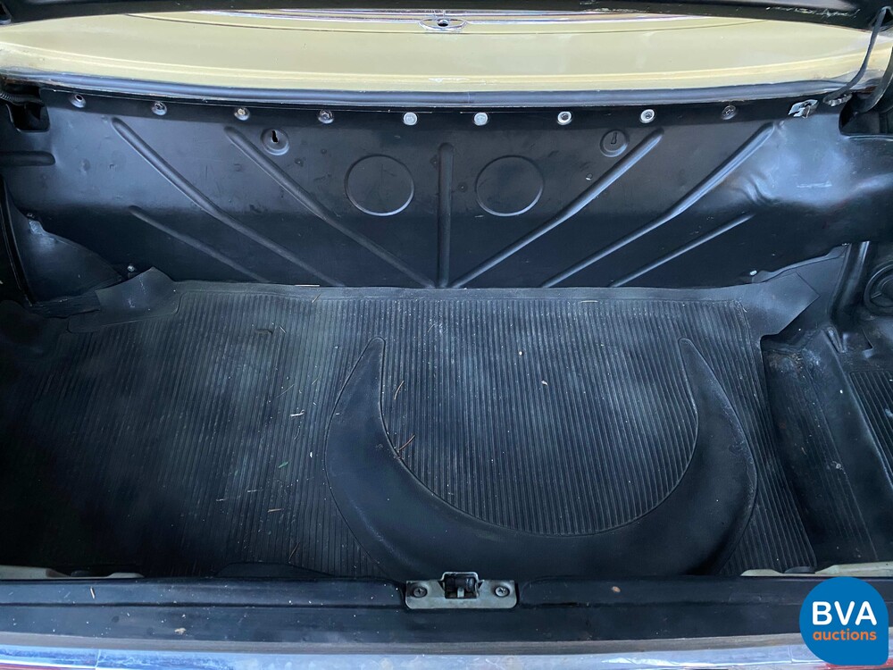 Mercedes-Benz 450SL R107 1974.