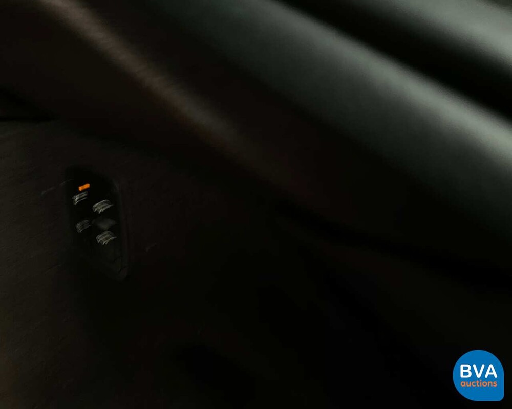 Porsche Macan S SportChrono 258 PS 2015 EURO6 ORG-NL, 8-ZSG-04.