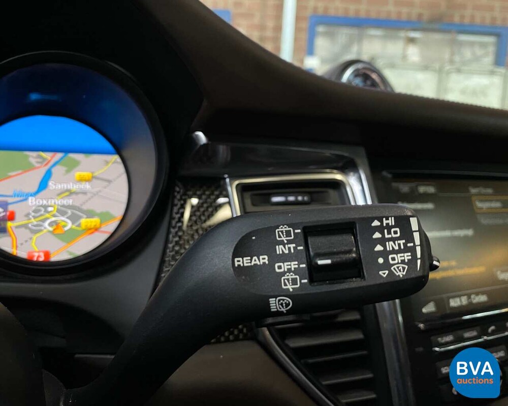 Porsche Macan S SportChrono 258 PS 2015 EURO6 ORG-NL, 8-ZSG-04.