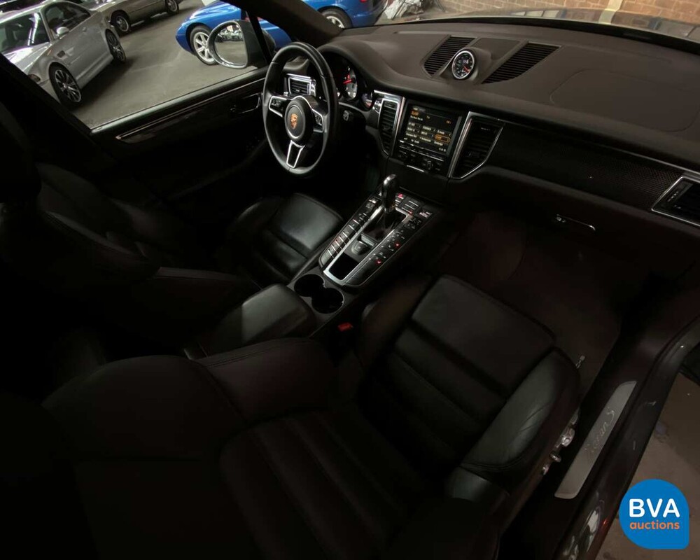 Porsche Macan S SportChrono 258 PS 2015 EURO6 ORG-NL, 8-ZSG-04.