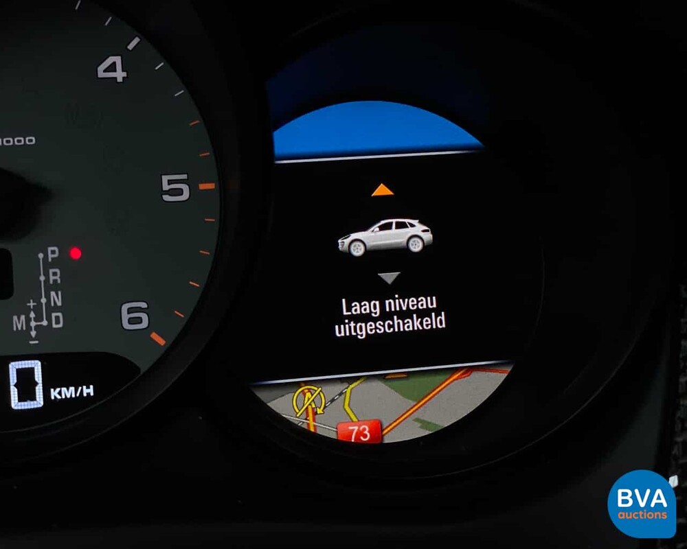Porsche Macan S SportChrono 258 PS 2015 EURO6 ORG-NL, 8-ZSG-04.