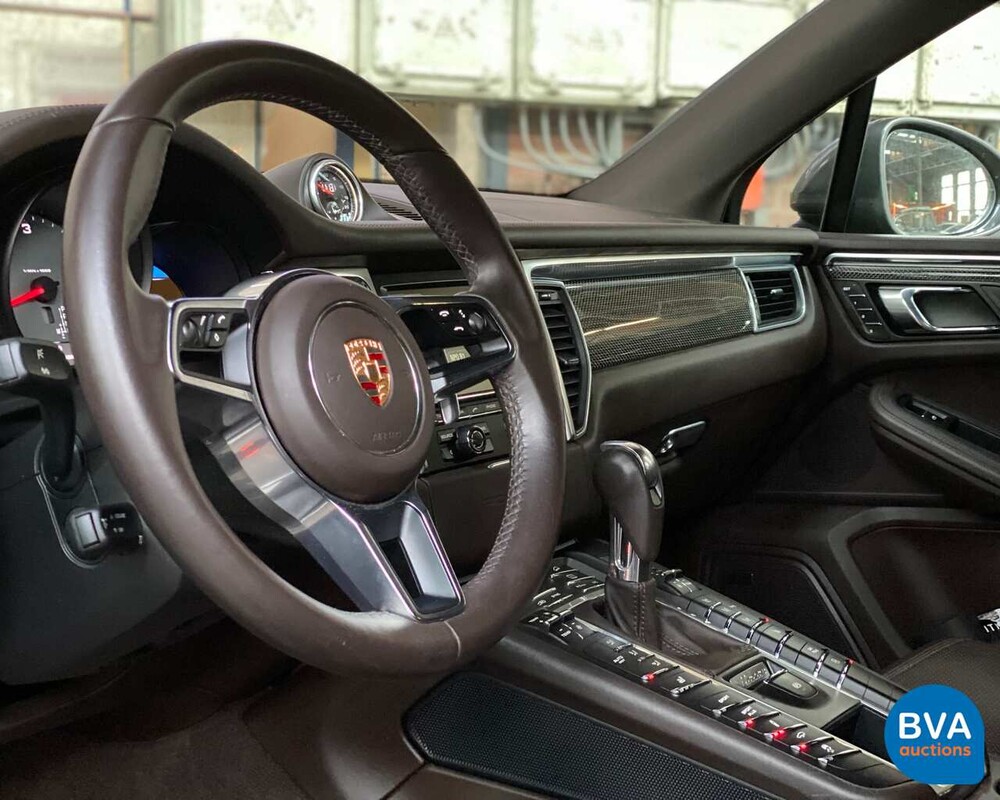 Porsche Macan S SportChrono 258 PS 2015 EURO6 ORG-NL, 8-ZSG-04.