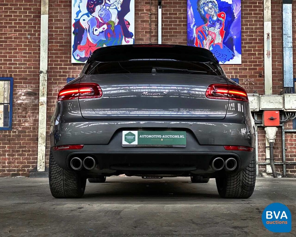 Porsche Macan S SportChrono 258 PS 2015 EURO6 ORG-NL, 8-ZSG-04.