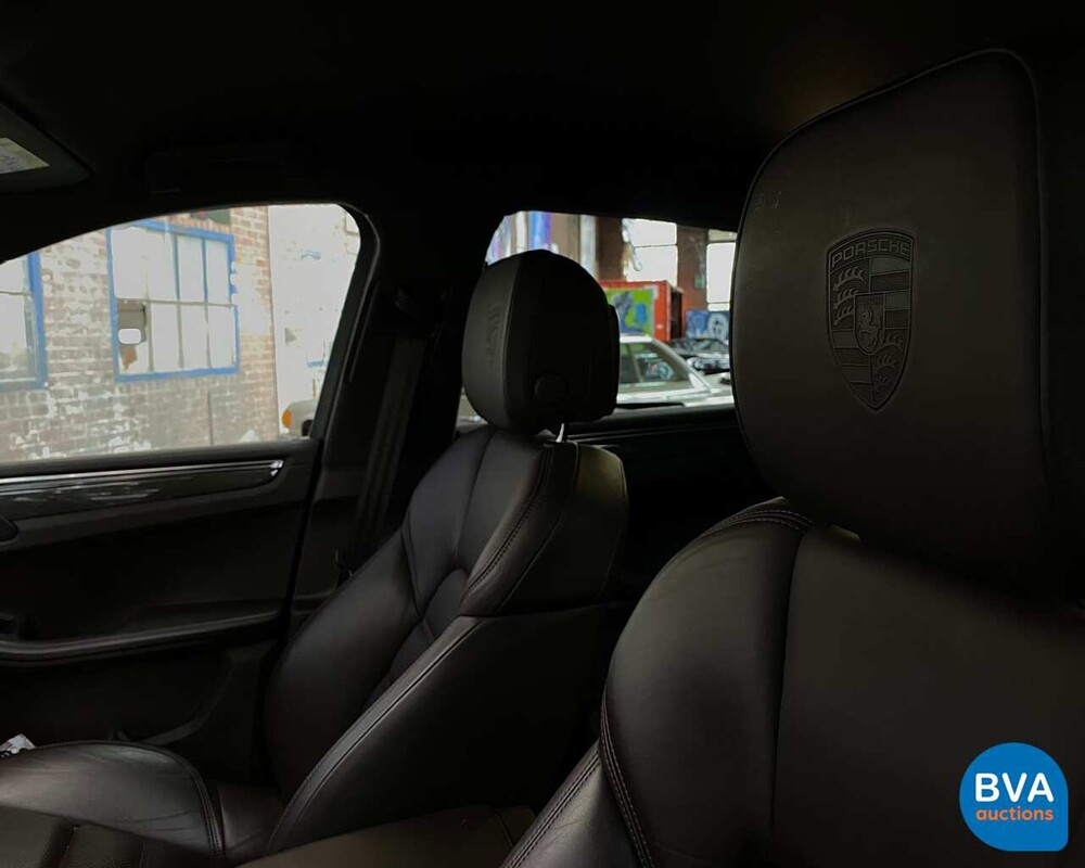 Porsche Macan S SportChrono 258 PS 2015 EURO6 ORG-NL, 8-ZSG-04.