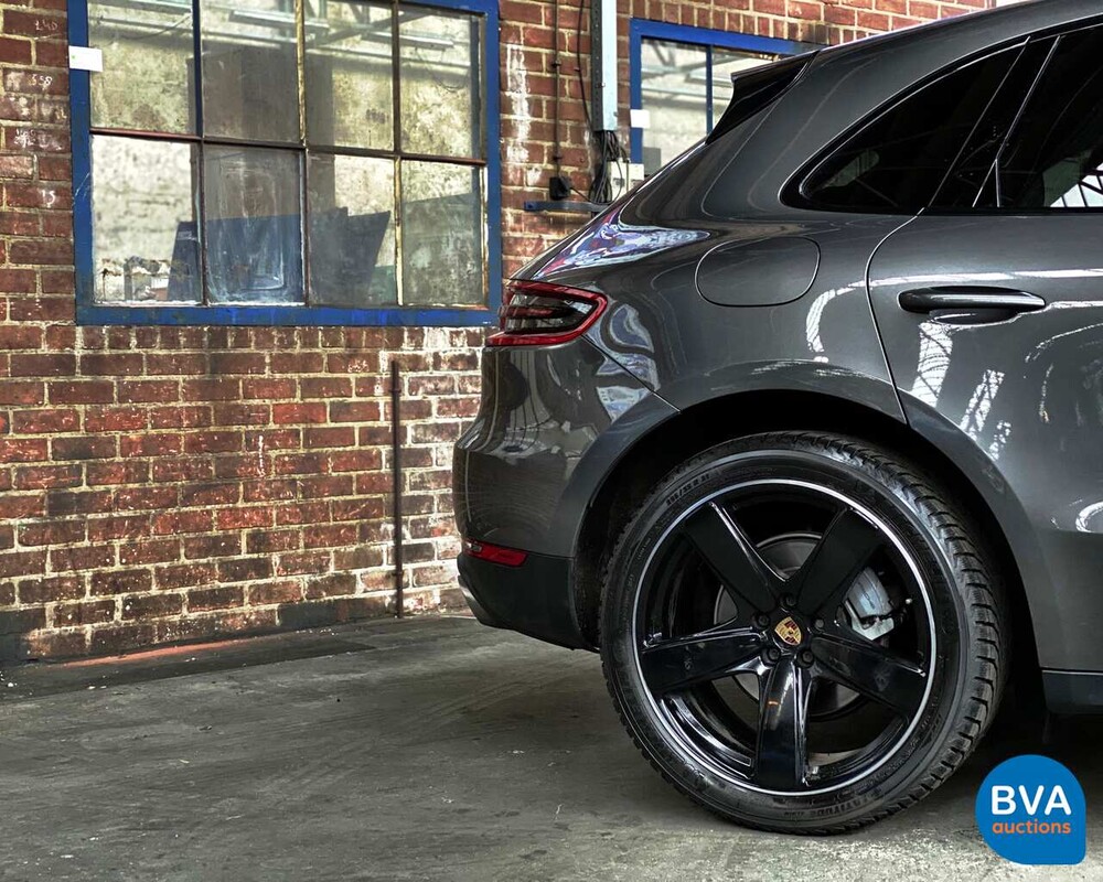 Porsche Macan S SportChrono 258 PS 2015 EURO6 ORG-NL, 8-ZSG-04.