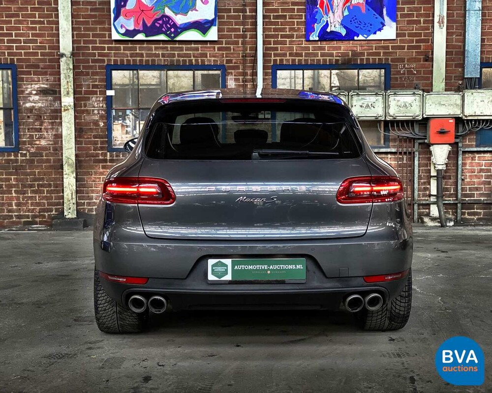 Porsche Macan S SportChrono 258 PS 2015 EURO6 ORG-NL, 8-ZSG-04.