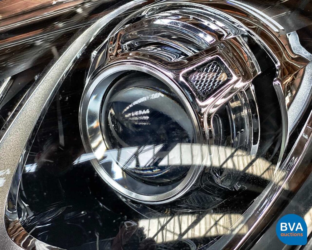 Porsche Macan S SportChrono 258 PS 2015 EURO6 ORG-NL, 8-ZSG-04.