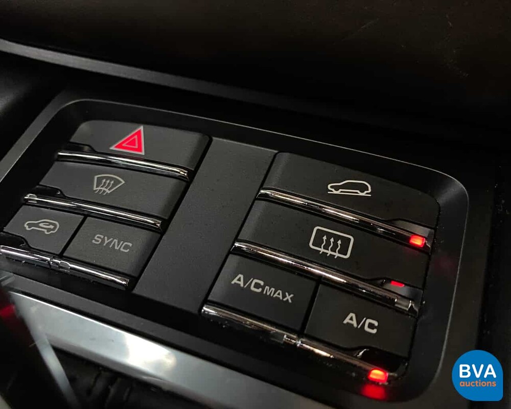 Porsche Macan S SportChrono 258 PS 2015 EURO6 ORG-NL, 8-ZSG-04.