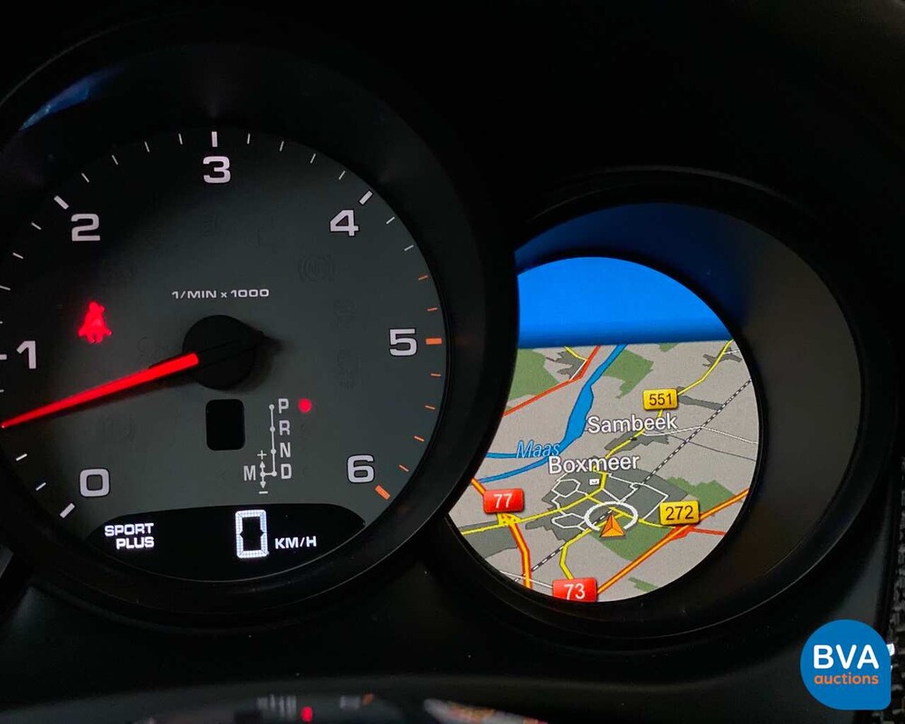 Porsche Macan S SportChrono 258 PS 2015 EURO6 ORG-NL, 8-ZSG-04.