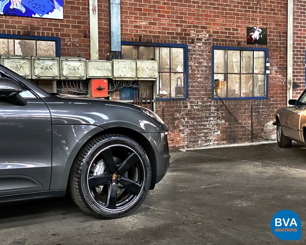Porsche Macan S SportChrono 258 PS 2015 EURO6 ORG-NL, 8-ZSG-04.