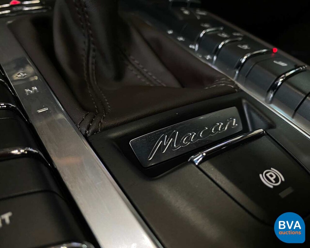 Porsche Macan S SportChrono 258 PS 2015 EURO6 ORG-NL, 8-ZSG-04.