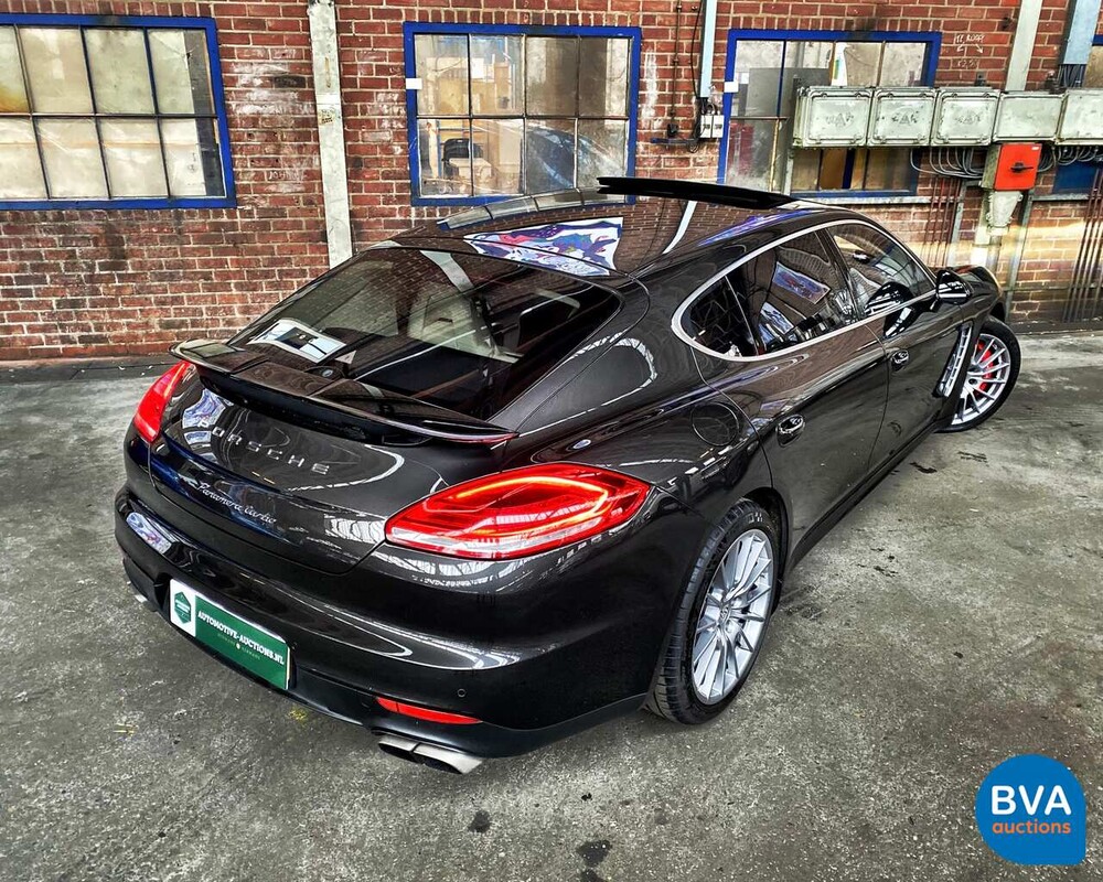 Porsche Panamera Turbo Executive 520 PS - Garantie - 2013, HB-384-K.