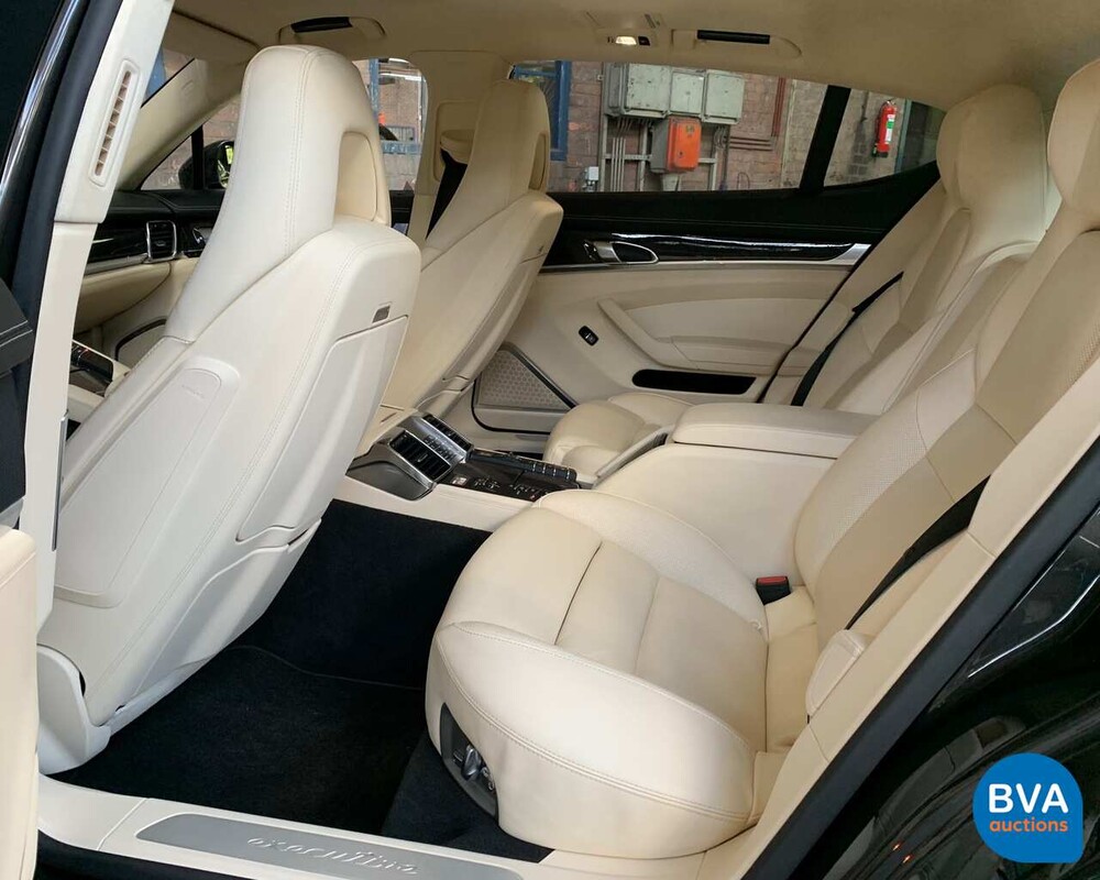 Porsche Panamera Turbo Executive 520 PS - Garantie - 2013, HB-384-K.