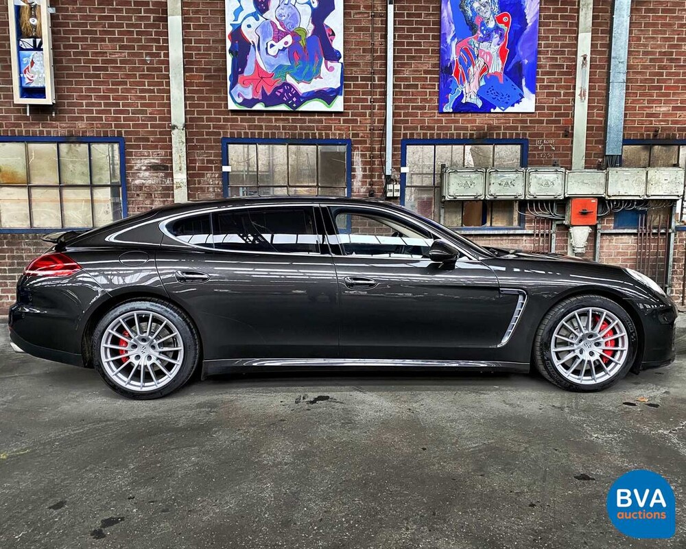 Porsche Panamera Turbo Executive 520 PS - Garantie - 2013, HB-384-K.