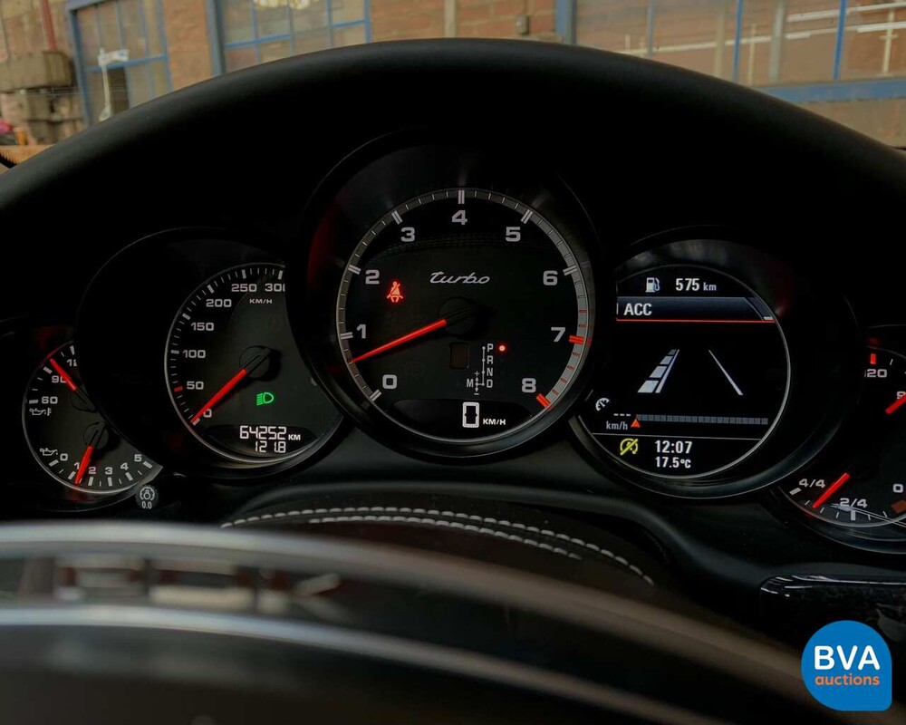 Porsche Panamera Turbo Executive 520 PS - Garantie - 2013, HB-384-K.