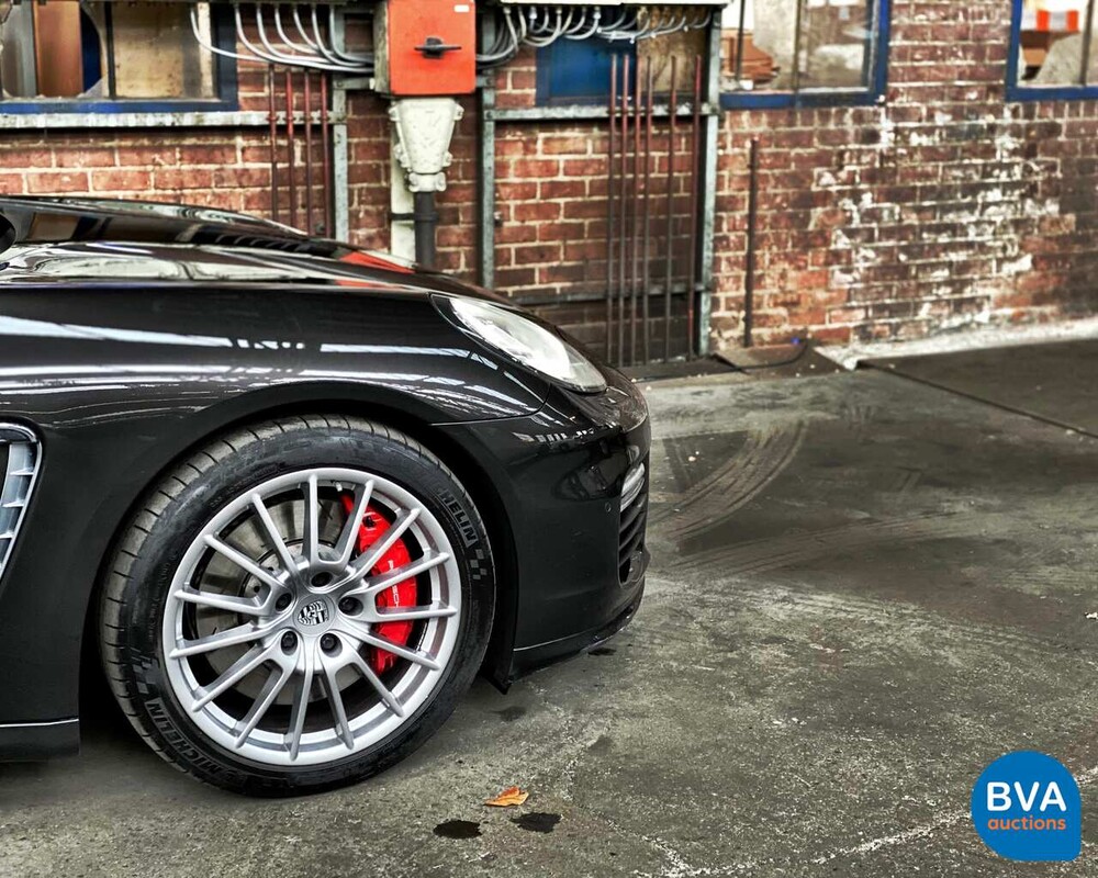 Porsche Panamera Turbo Executive 520 PS - Garantie - 2013, HB-384-K.