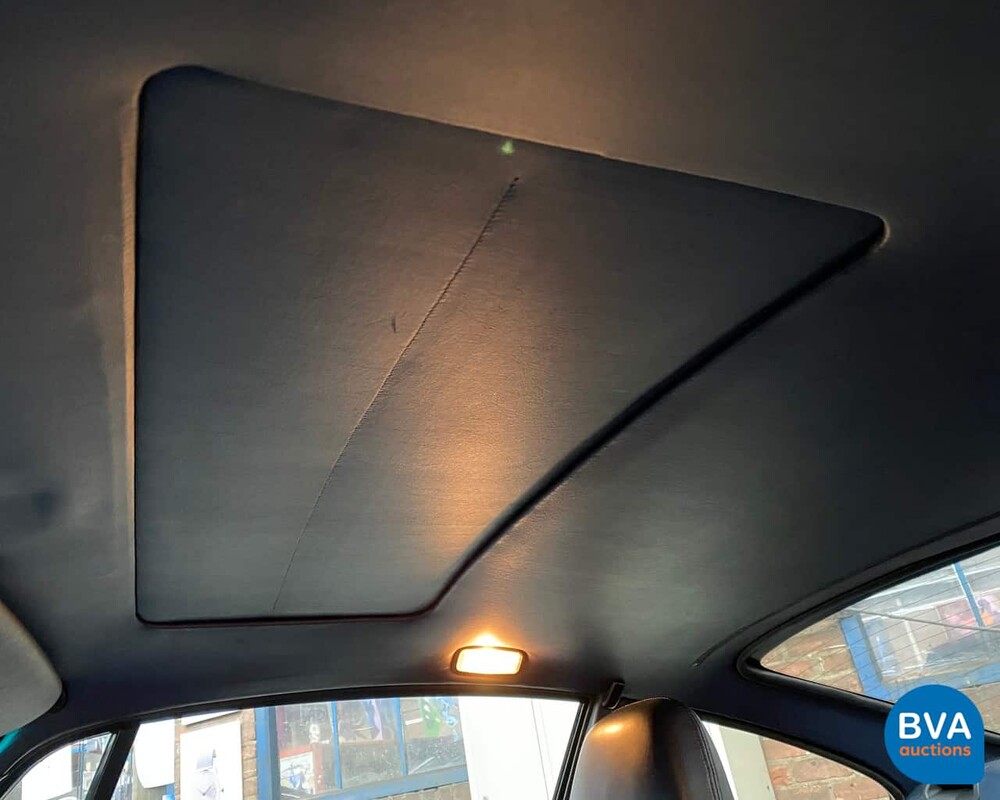 Porsche 911 Carrera 2 993 272 PS 1994, RS-806-K.