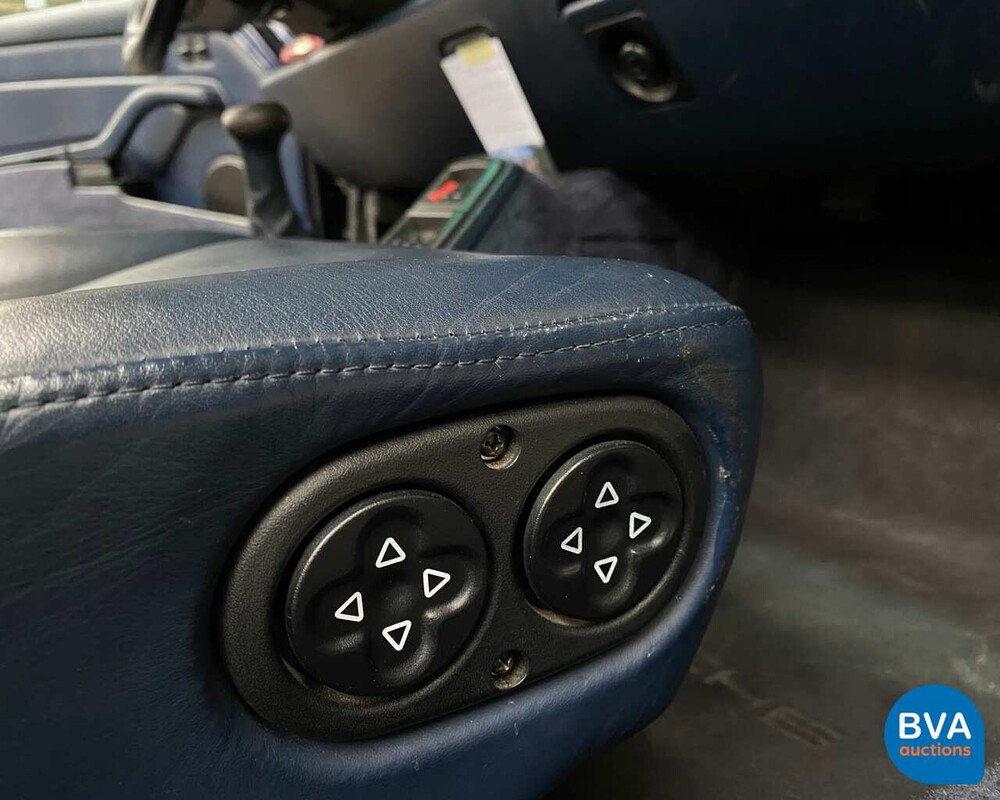 Porsche 911 Carrera 2 993 272 PS 1994, RS-806-K.