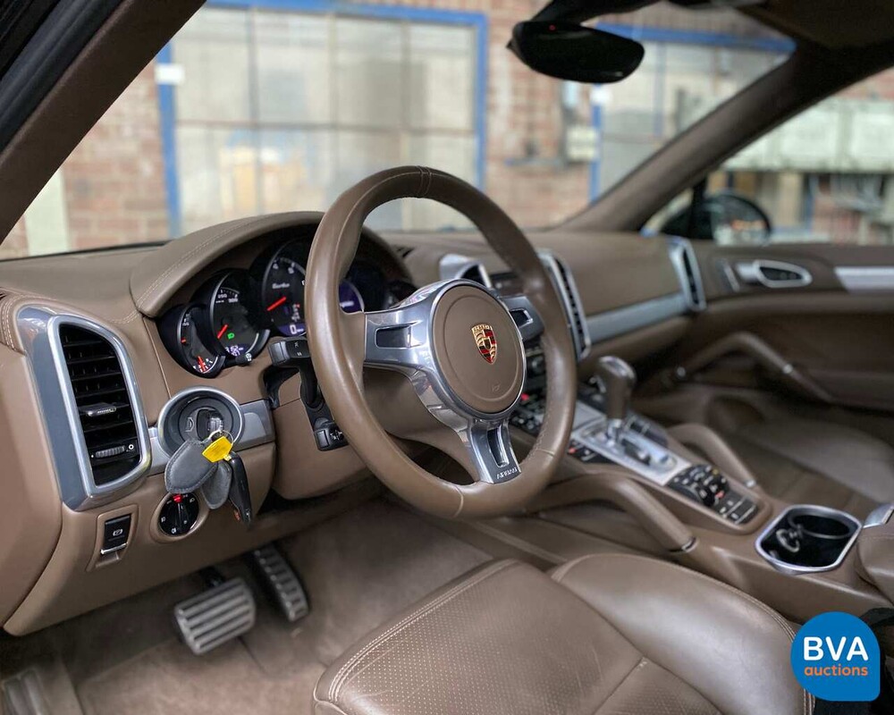 Porsche Cayenne Turbo 4.8 V8 500 PS 2013, 9-TTN-90.