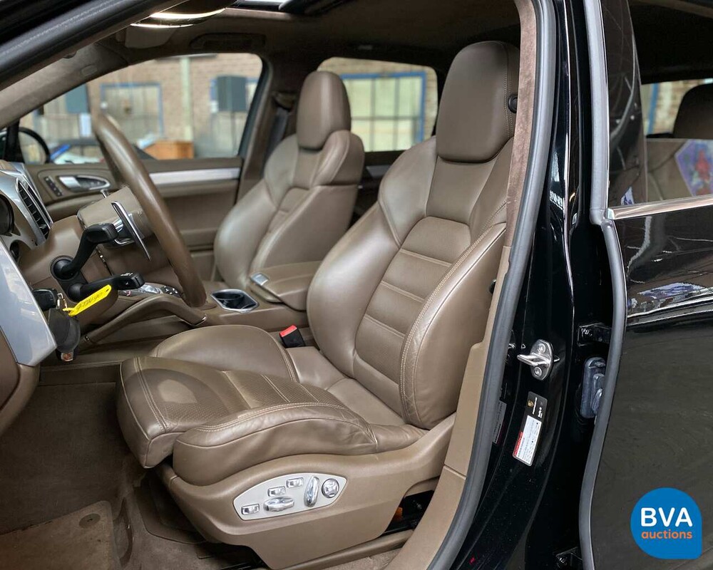 Porsche Cayenne Turbo 4.8 V8 500 PS 2013, 9-TTN-90.
